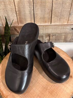 Vionic Joan Black Leather Mary Jane Mule with Rhinestone Embellishment